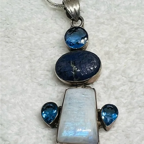Moonstone, Blue Agate and Crystal Pendant - Picture 2 of 2